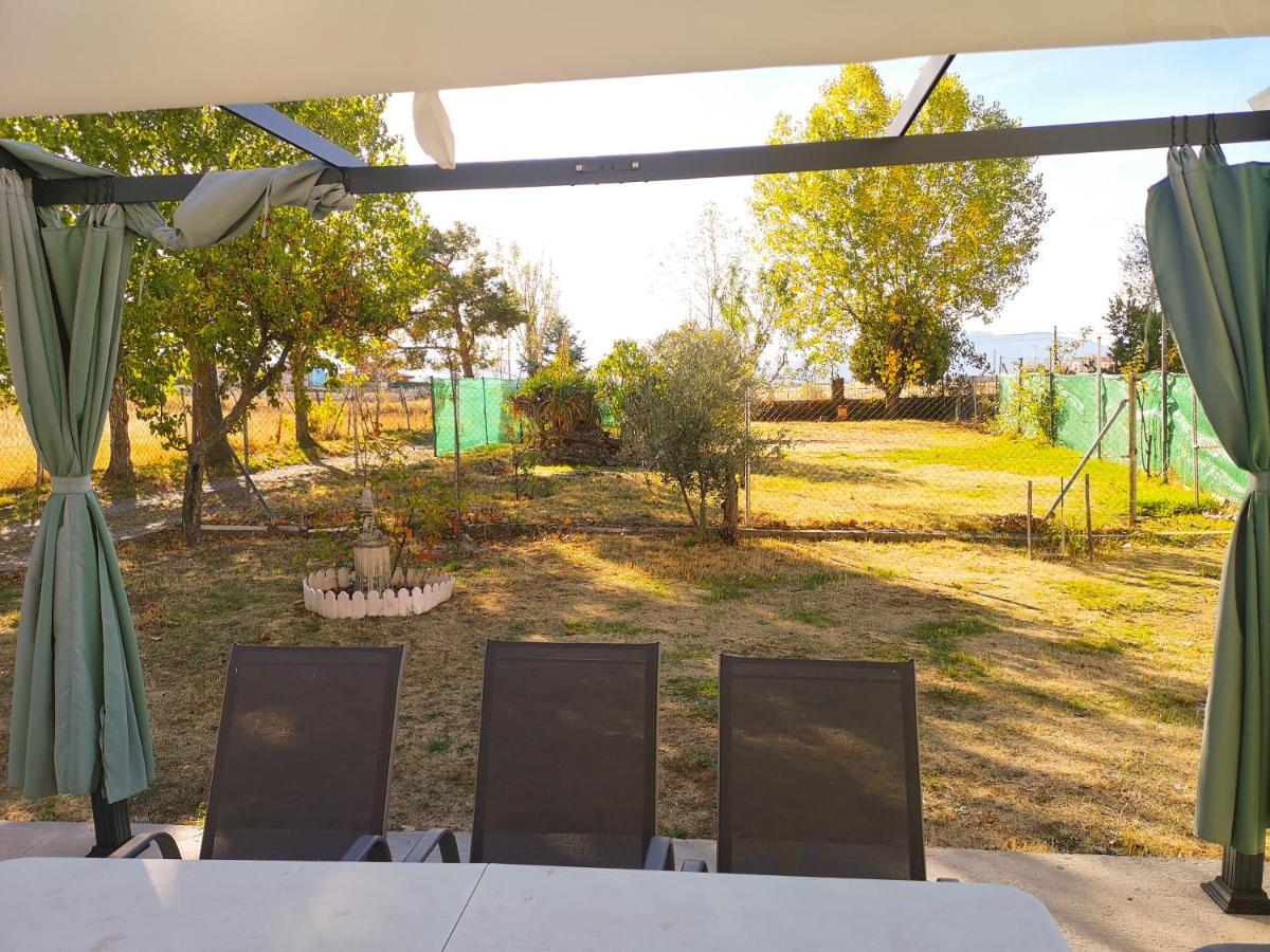 Villa Agradable casa con jardín: Casasola San Cristóbal de Segovia Exterior foto